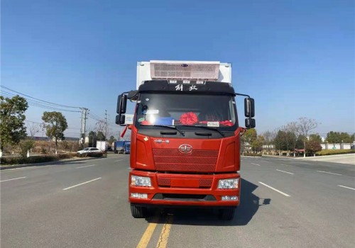 解放天然氣國六9米6冷藏車(chē)價(jià)格