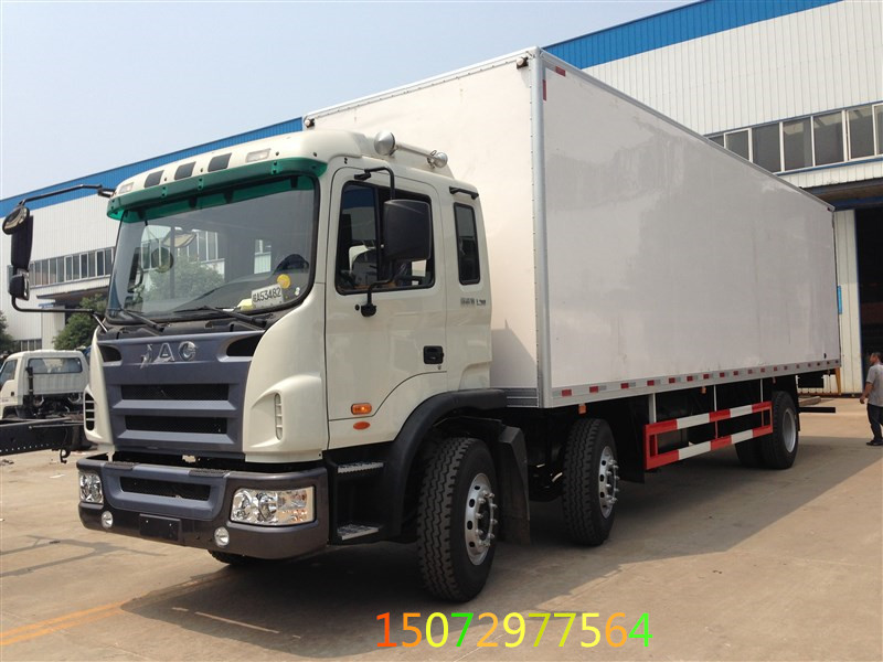 江淮格爾發(fā)前四后四8米6冷藏車(chē)