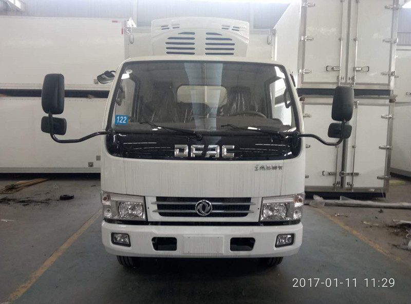 東風(fēng)國五4米2冷藏車(chē) 