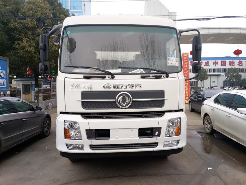 東風(fēng)天錦國五6米6氣瓶運輸車(chē) 