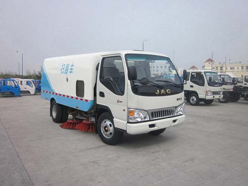 程力威牌CLQ5070TSL4HFC型掃路車(chē) 