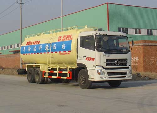 程力威牌CLQ5250GFL4D型低密度粉粒物料運輸車(chē) 